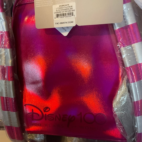 LOUNGEFLY COSPLAY   100th ANNAVERSARY  LIMITED EDITION  CHERSHIRE CAT - Picture 7 of 7